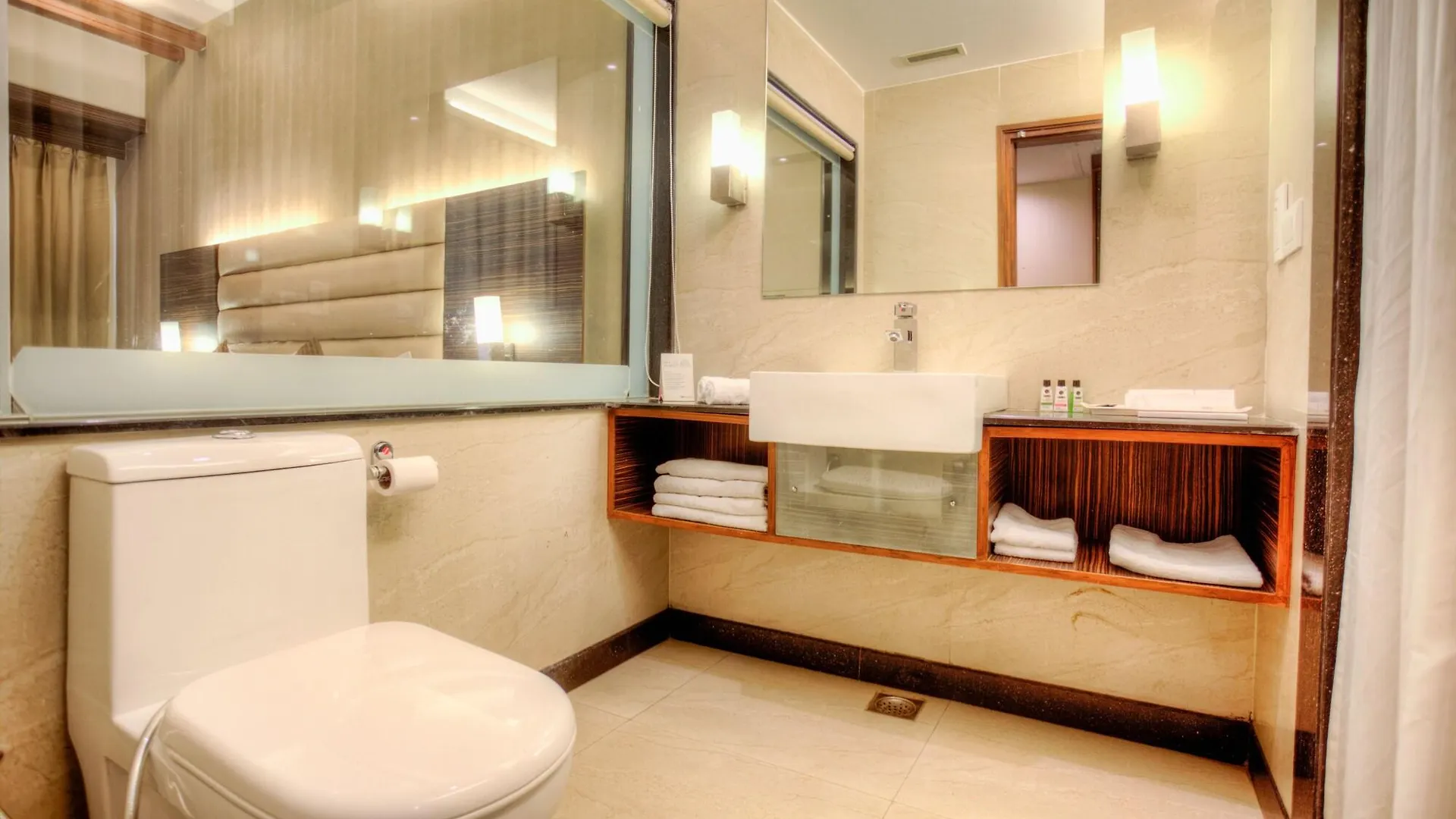 Hotel Mercure Chandigarh Tribune Chowk