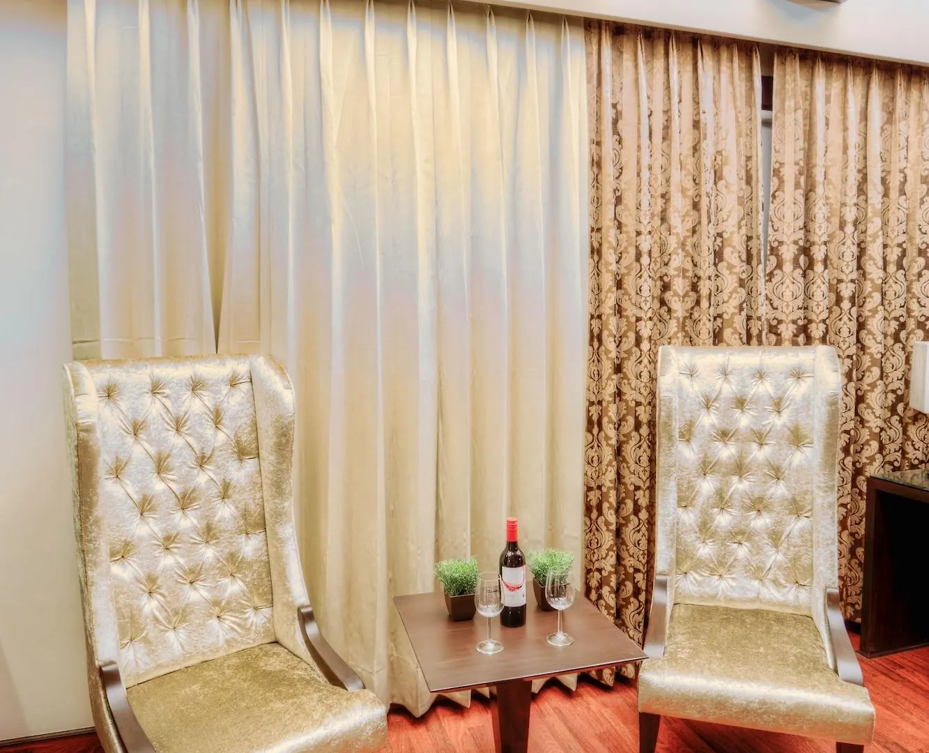Mercure Chandigarh Tribune Chowk Hotel