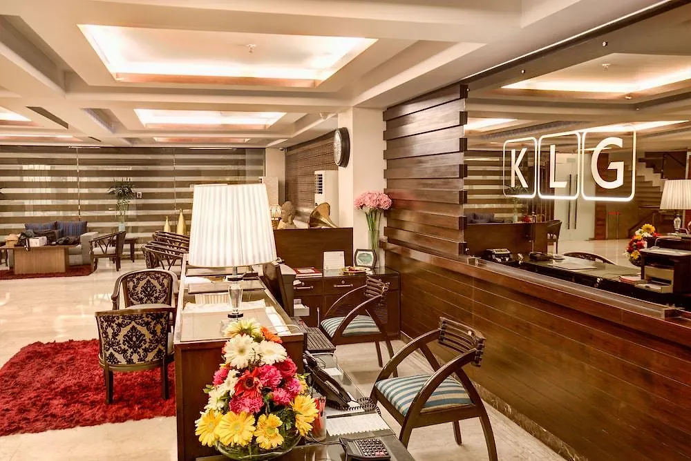 Mercure Chandigarh Tribune Chowk 4*,  India