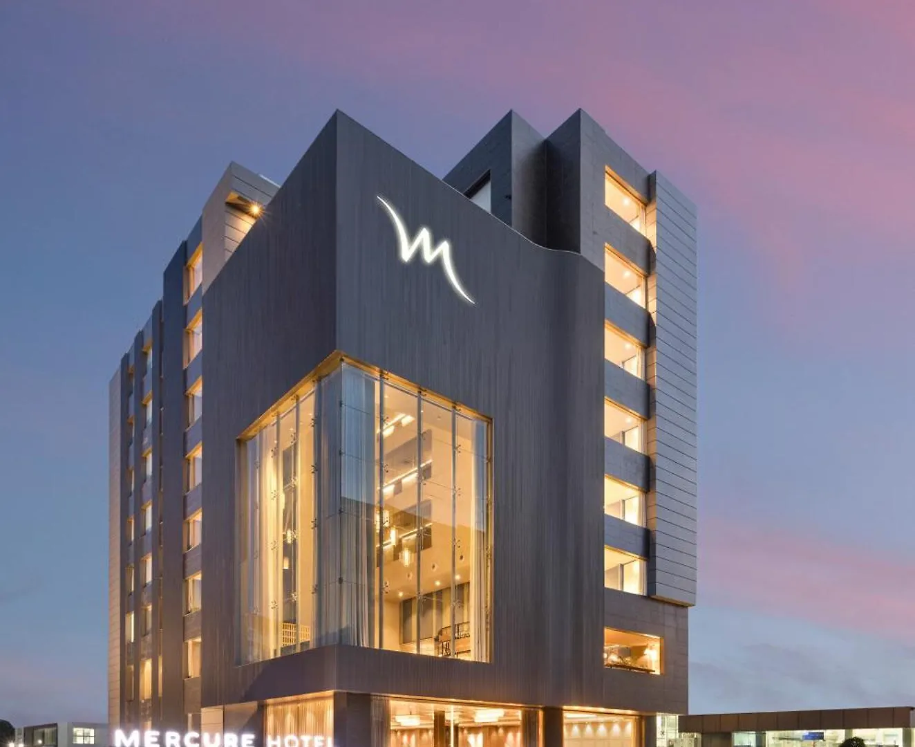 Hotel Mercure Chandigarh Tribune Chowk