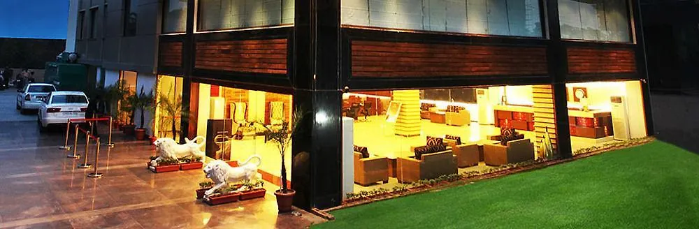 Mercure Chandigarh Tribune Chowk Hotel