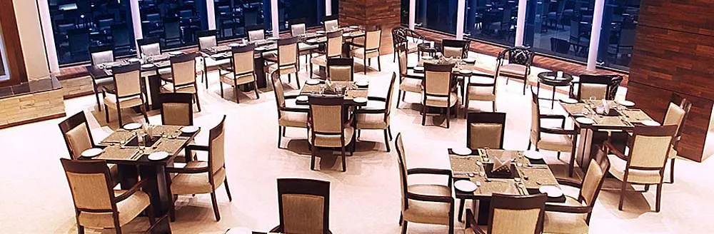 Mercure Chandigarh Tribune Chowk 4*,  India