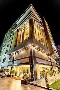Hotel Mercure Chandigarh Tribune Chowk
