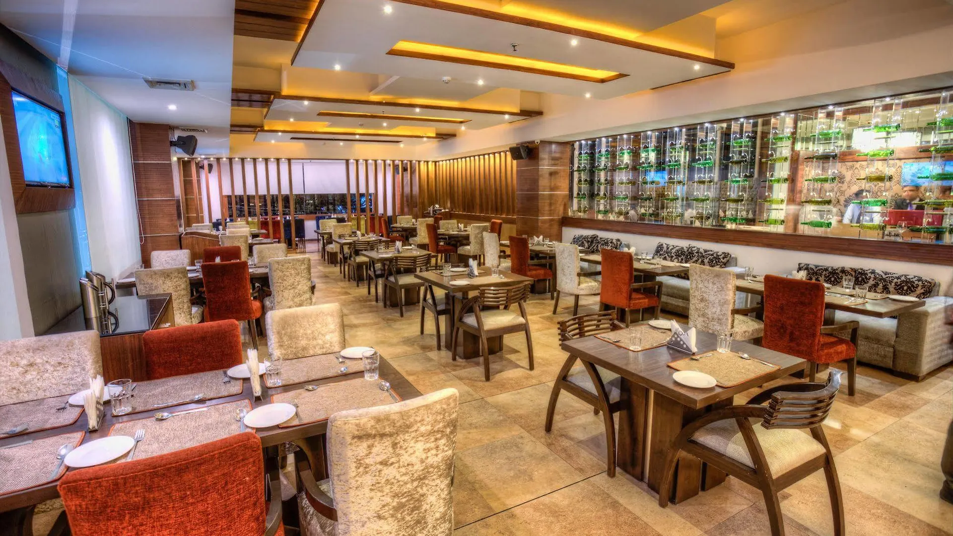 **** Hotel Mercure Chandigarh Tribune Chowk India