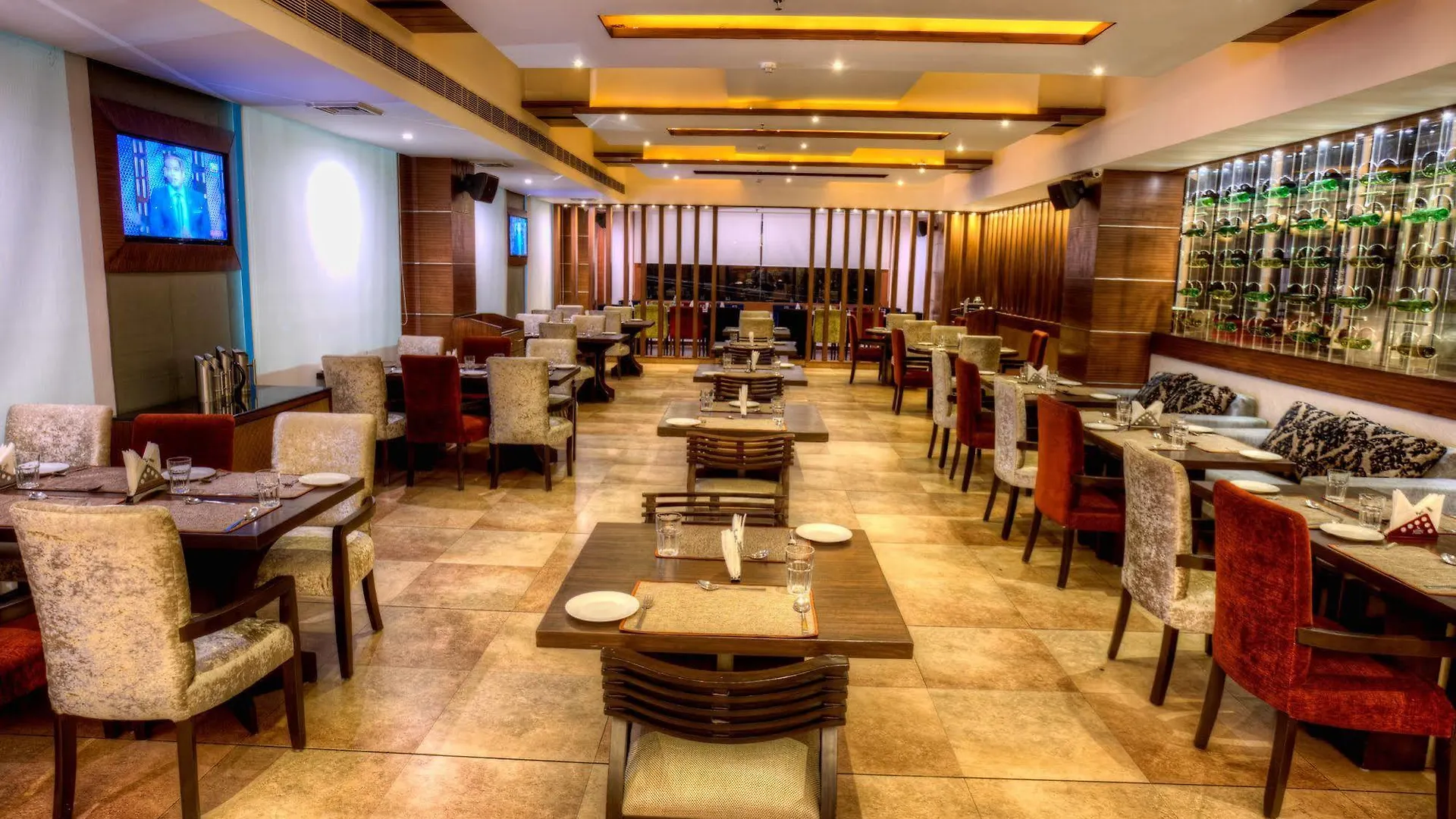 Mercure Chandigarh Tribune Chowk 4*,